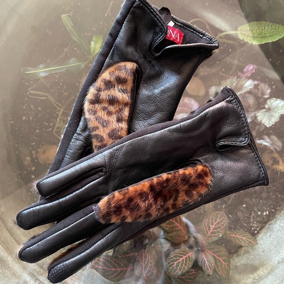 Cheetah Faux fur leather gloves. Women’s Sz Small - Picture 2 of 3
